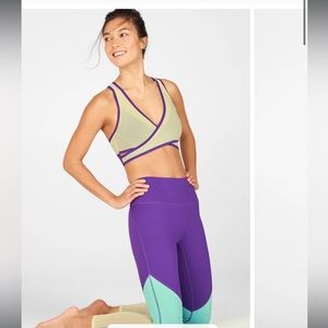 Fabletics  Colorblock Yoga Outfit Size L